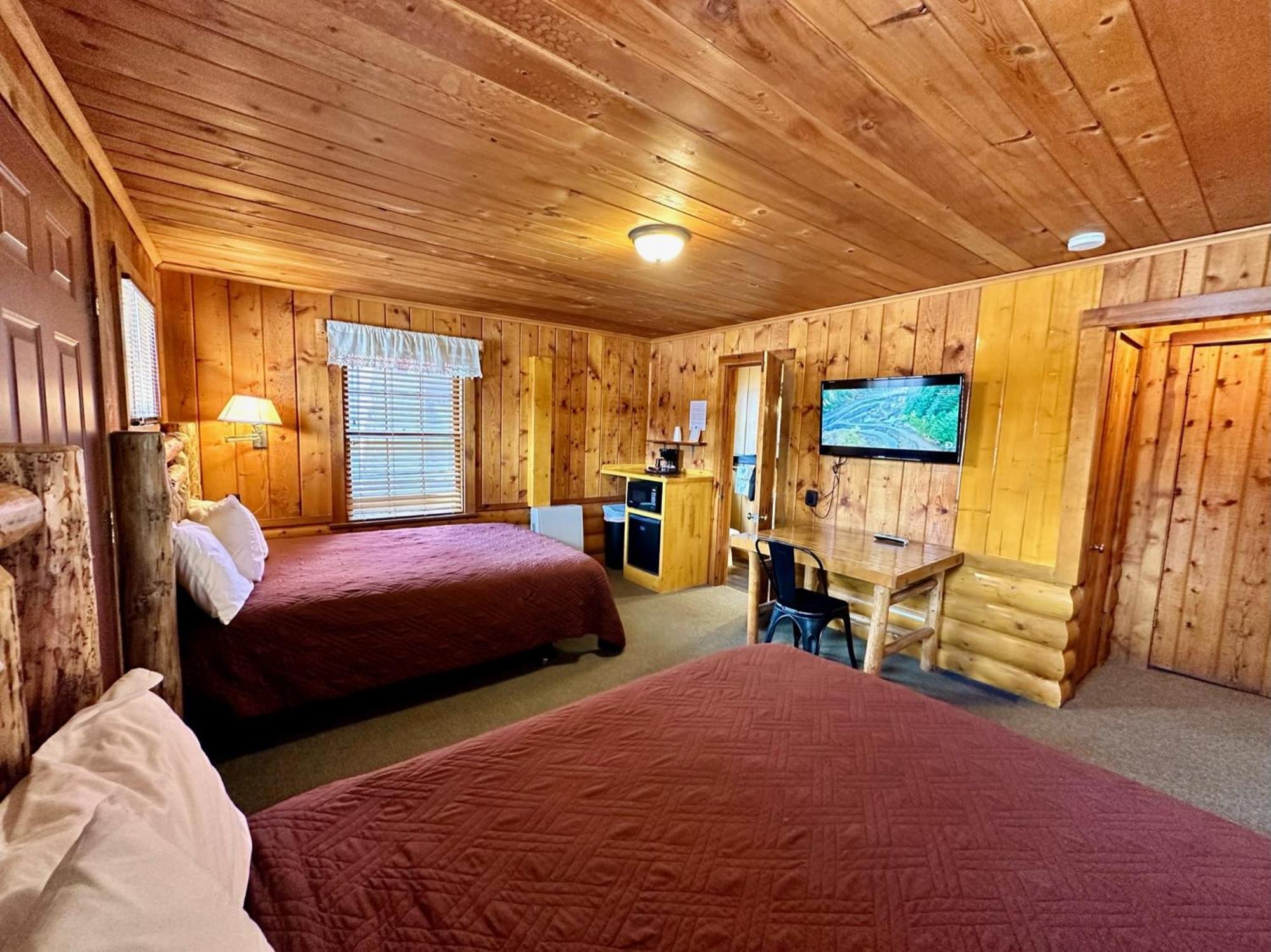 Yellowstone Cabins And Rv West Yellowstone Exterior foto